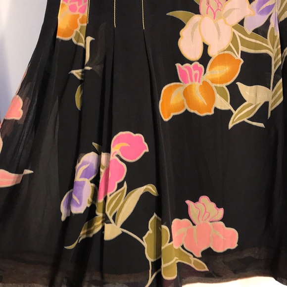 Silk Chiffon flowy floral patterned skirt sz 6 - Picture 2 of 5